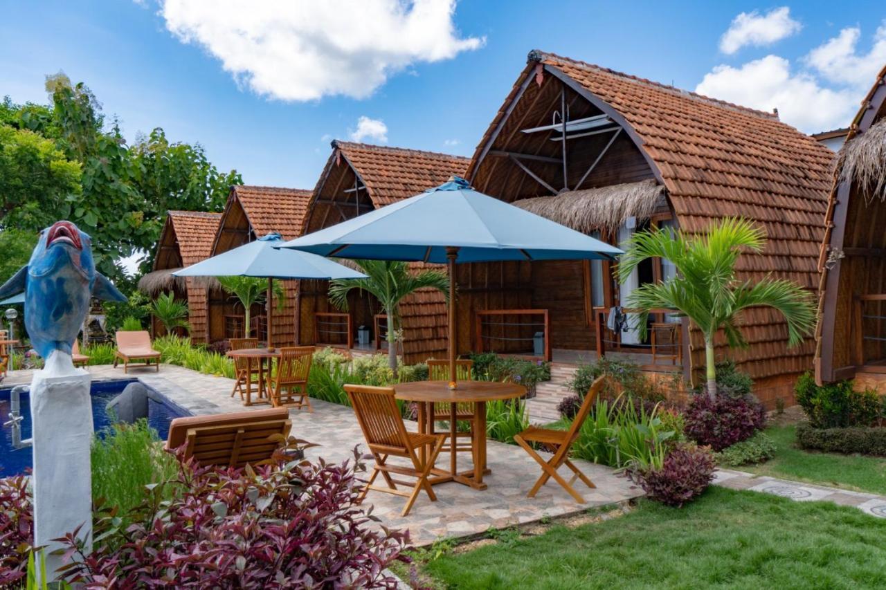 Sundi Ocean Bungalow By Abm Toyapakeh Экстерьер фото
